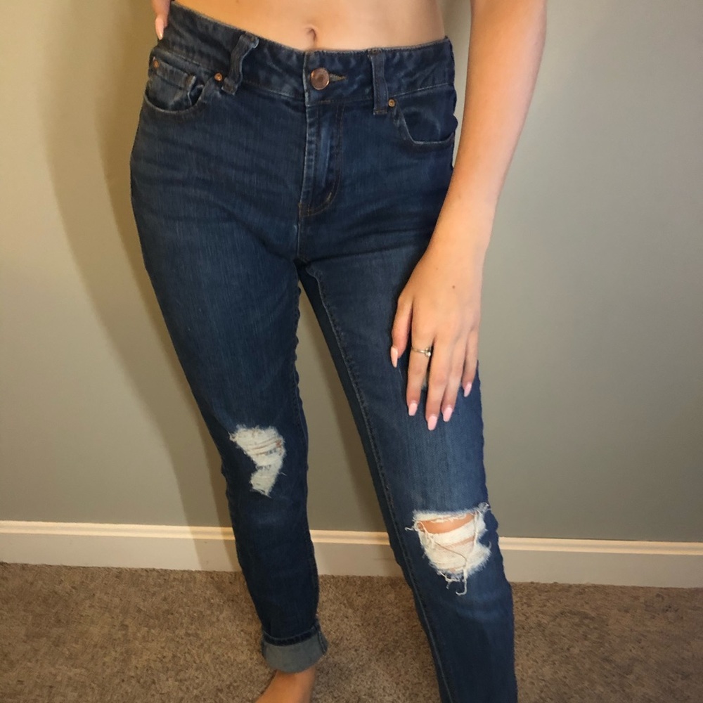 Slightly Ripped Skinny Jeans